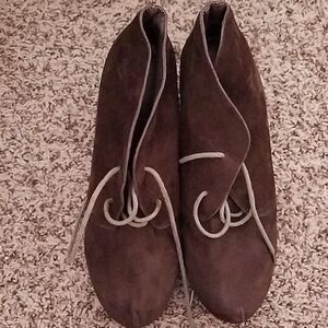 Bamboo Brown Carmela Faux Suede Wedge Heel Shoes Women’s Size 9